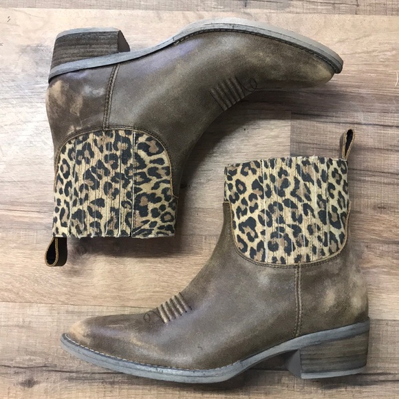 volatile leopard booties